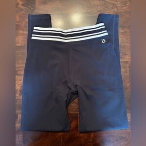 Buffbunny performance legging, onyx black with black/white band, Size Small